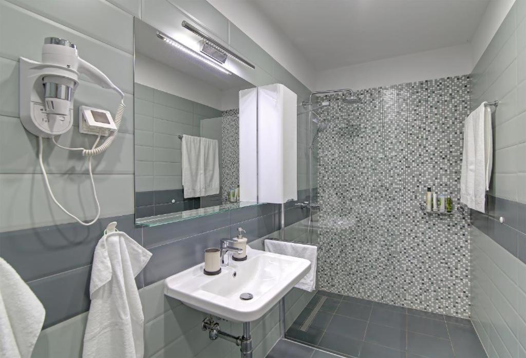 Apartamento Abelia, Two Terraces, Hot Tub, Free Parking Dubrovnik Exterior foto